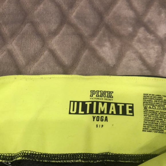 Pink yoga pants - Picture 2 of 2